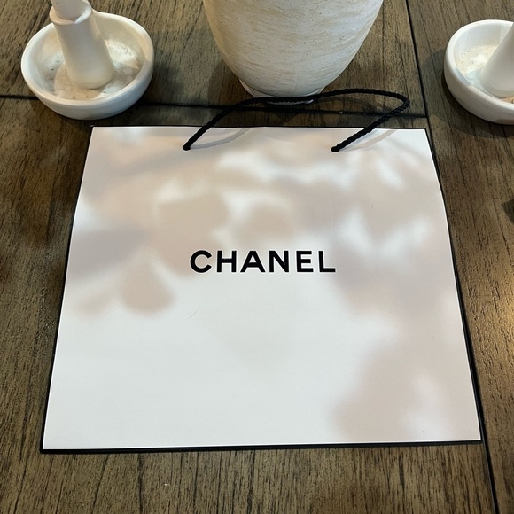 CHANEL Vintage Quilted Lambskin Full Flap Bag Black - Picture 14 of 14